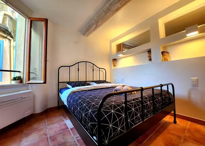 Le Pecheur - T2 Au Coeur Du Vieil Antibes